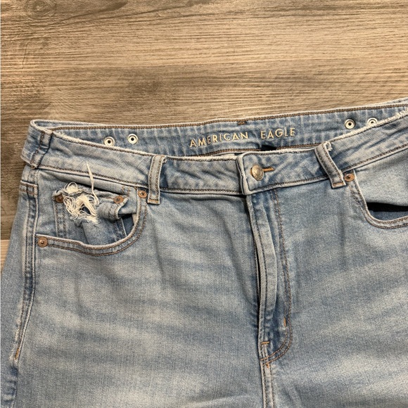 American Eagle Outfitters Women’s Light Wash Dreamy Drape Wide Leg Jeans - Picture 8 of 11